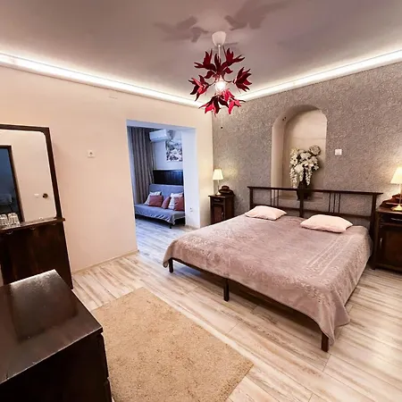 Conacul Bunicilor 4*